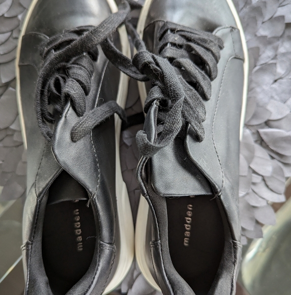 Madden Girl Flatform Black and White Sneakers size 10 - 5 FOR $50 - Picture 7 of 8
